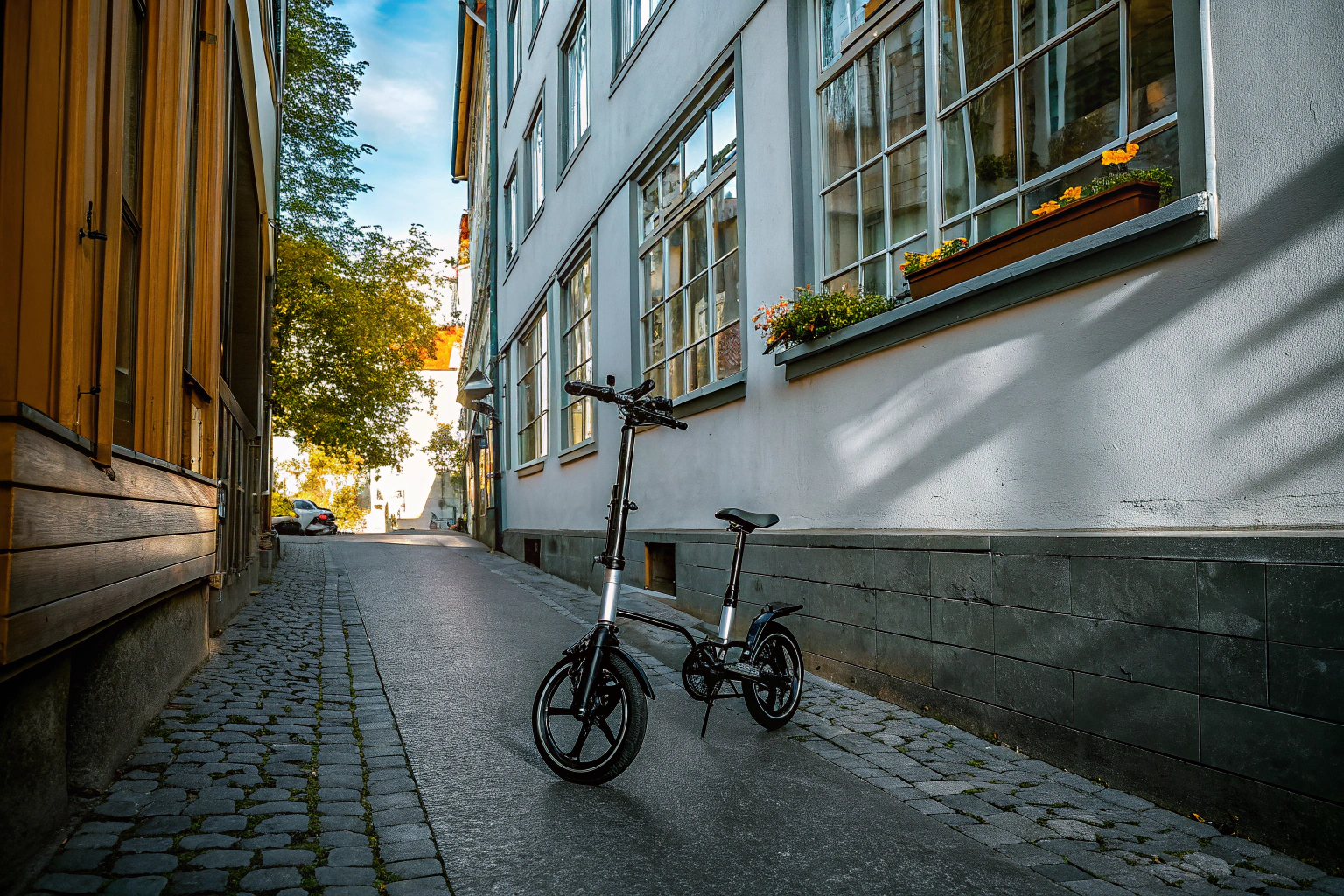 Elektro-Klapprad in der Stadt