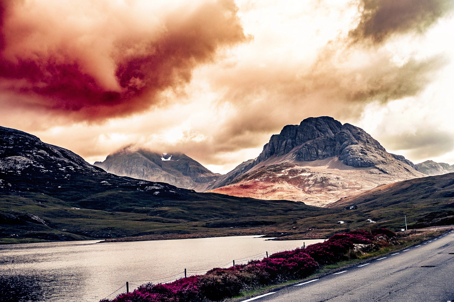 Schottische Landschaft für Roadtrips